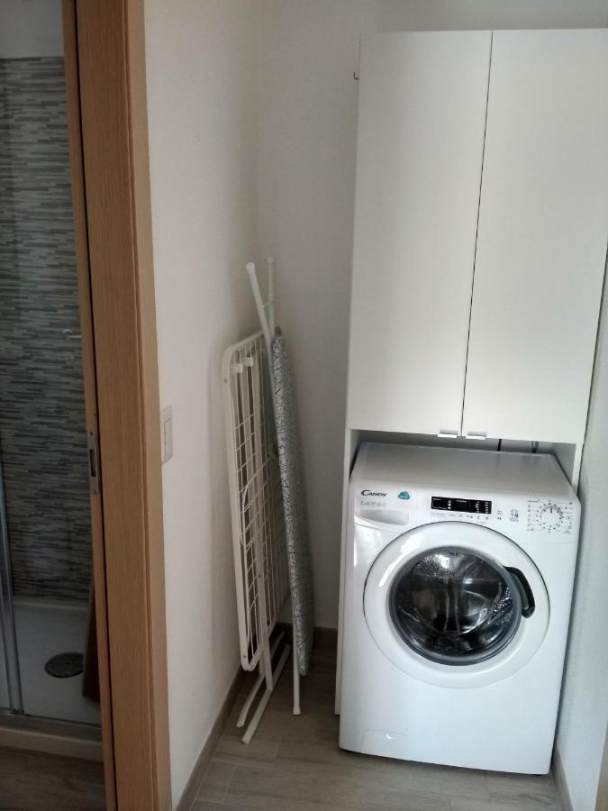 Aquilone Apartment Badesi Ngoại thất bức ảnh